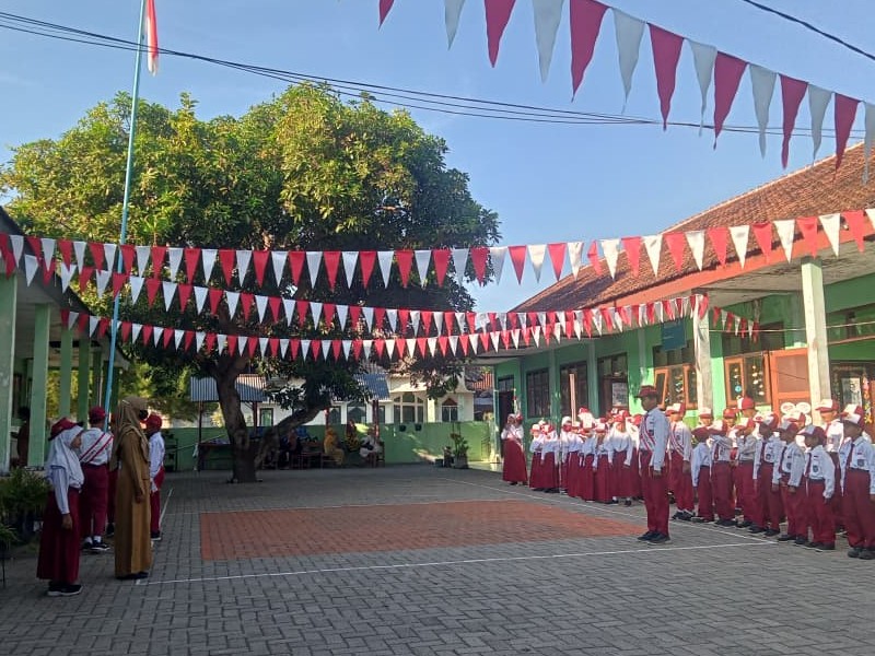 Halaman Sekolah