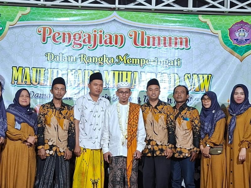 MEMPERINGATI MAULID NABI MUHAMMAD SAW 1447 H